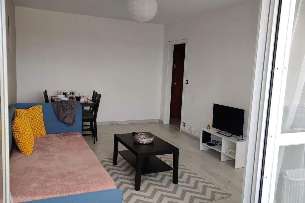 Charmant Appartement Proche Melun Centre Ville Εξωτερικό φωτογραφία